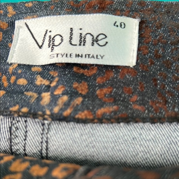 Vintage Women's Flare Jeans - Brown and Gold - Picture 3 of 9